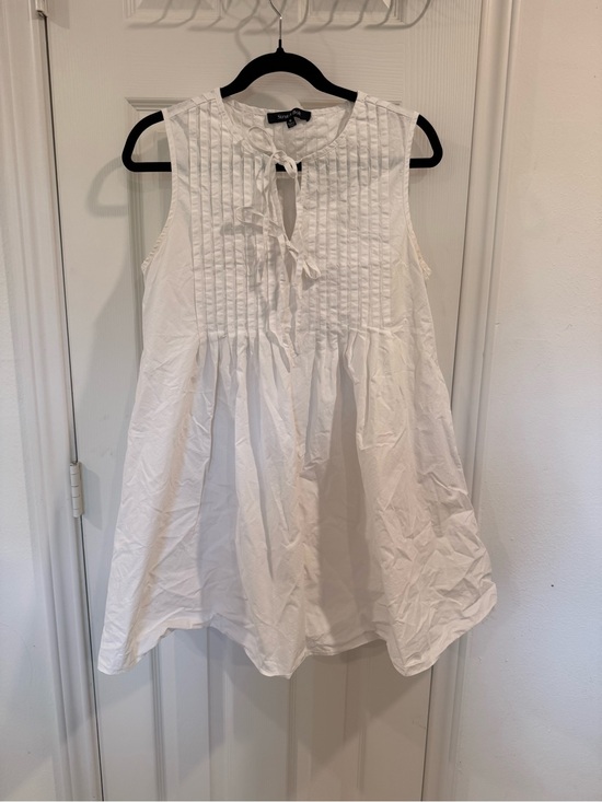 Strut & Bolt Dresses & Skirts - Sleeveless White Pintuck Tie-Front Cotton Tunic by Splendid